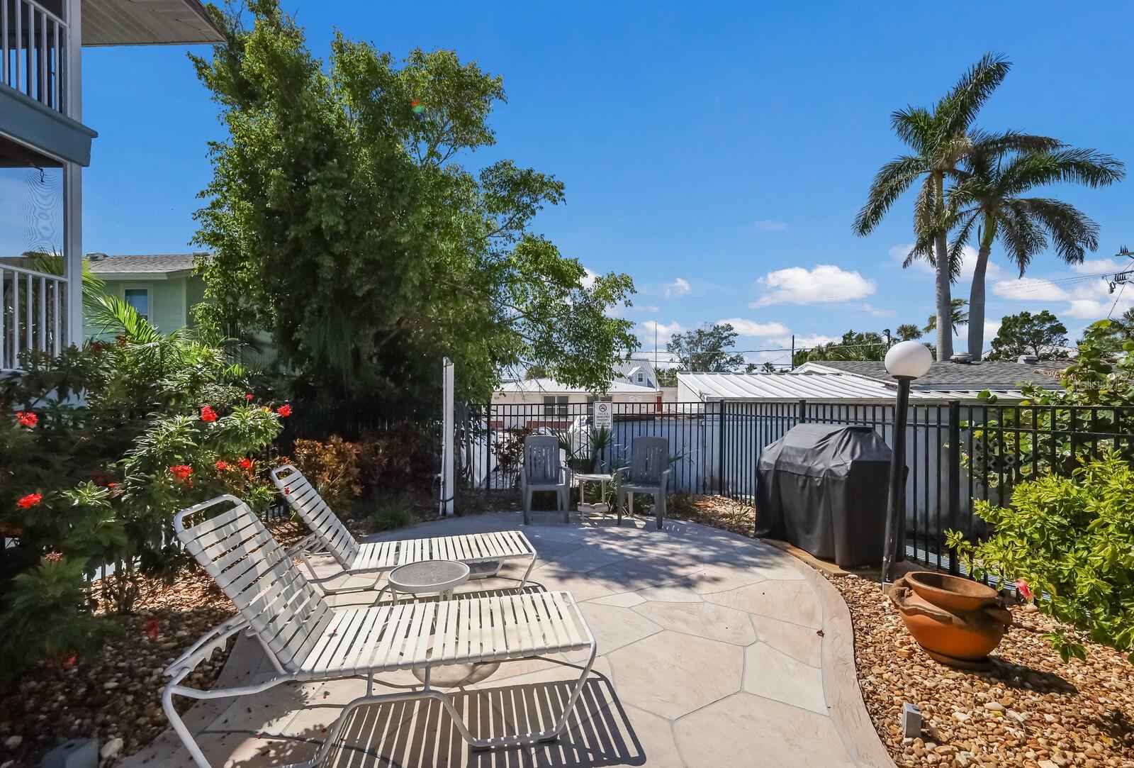 205 HIGHLAND AVE #2, BRADENTON BEACH, FL, 34217