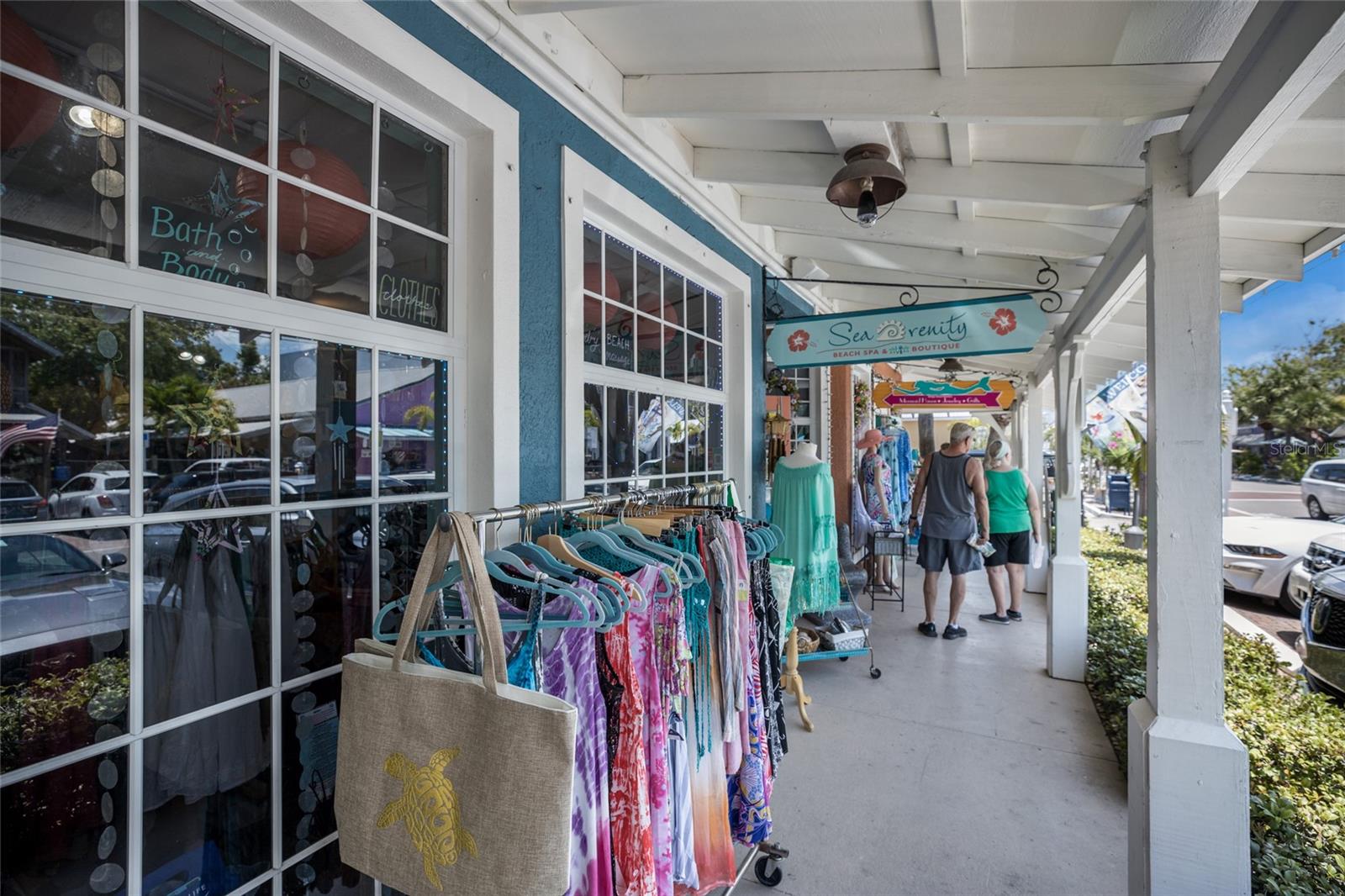 205 HIGHLAND AVE #2, BRADENTON BEACH, FL, 34217