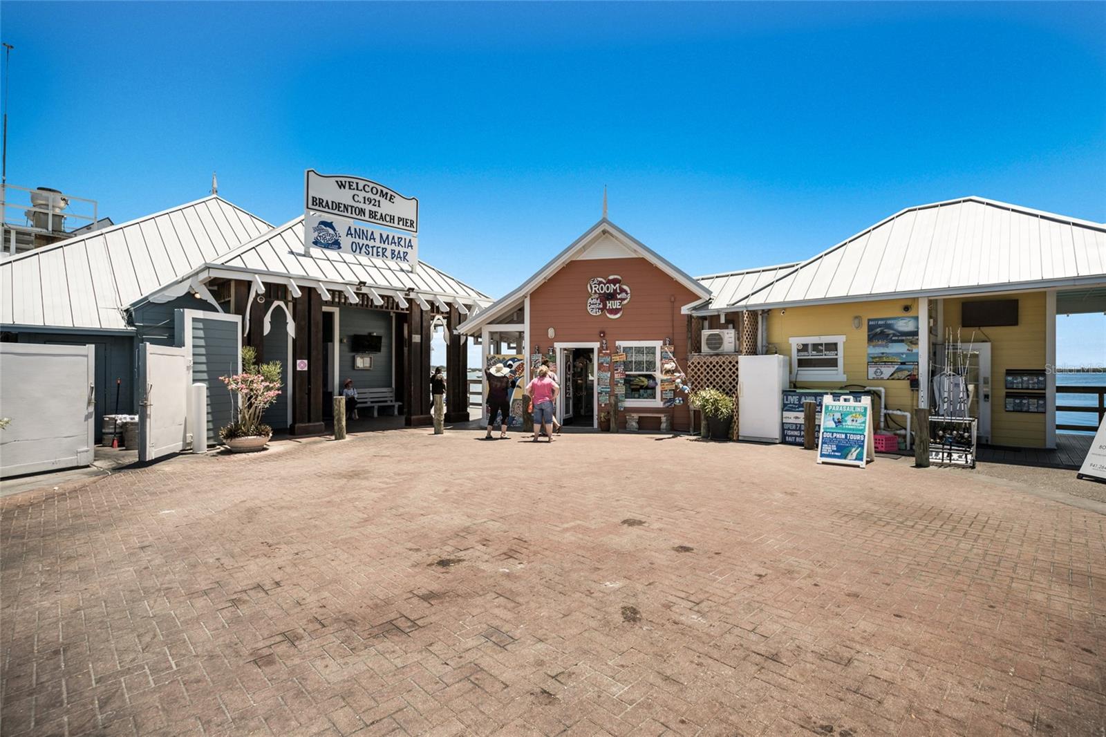 205 HIGHLAND AVE #2, BRADENTON BEACH, FL, 34217