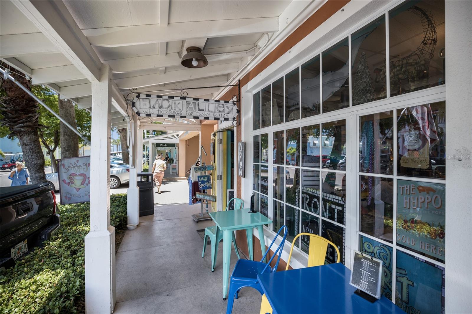 205 HIGHLAND AVE #2, BRADENTON BEACH, FL, 34217