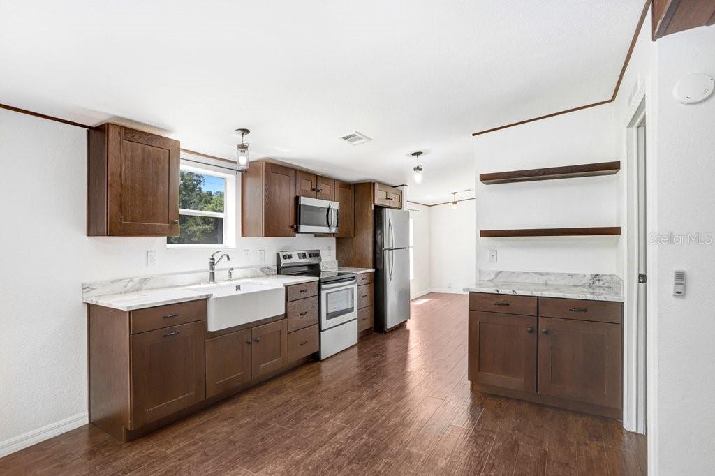 11727 LITHIA PINECREST RD, LITHIA, FL, 33547