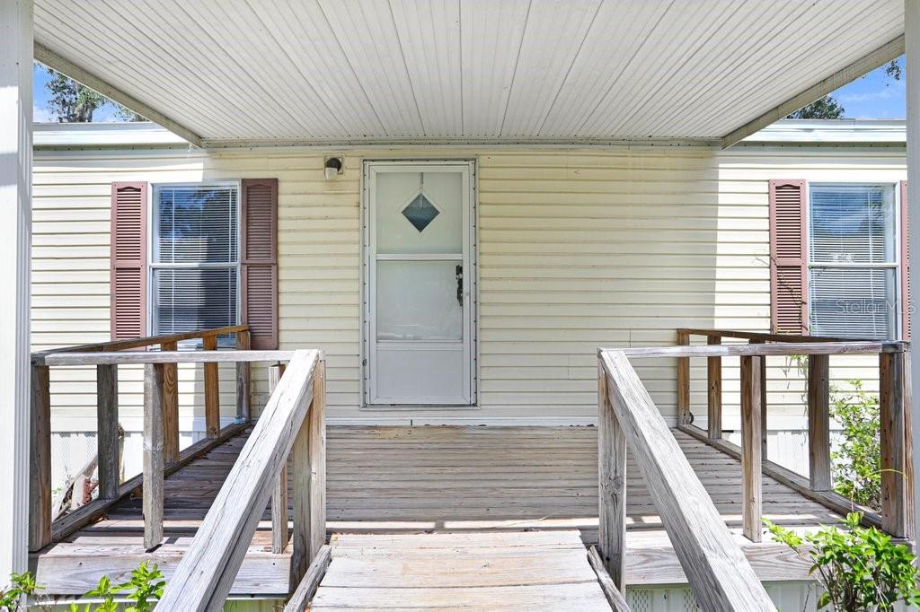 11727 LITHIA PINECREST RD, LITHIA, FL, 33547