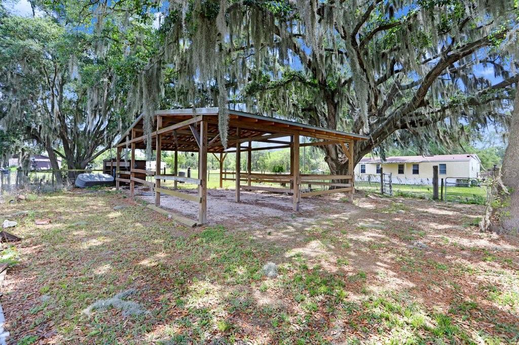 11727 LITHIA PINECREST RD, LITHIA, FL, 33547