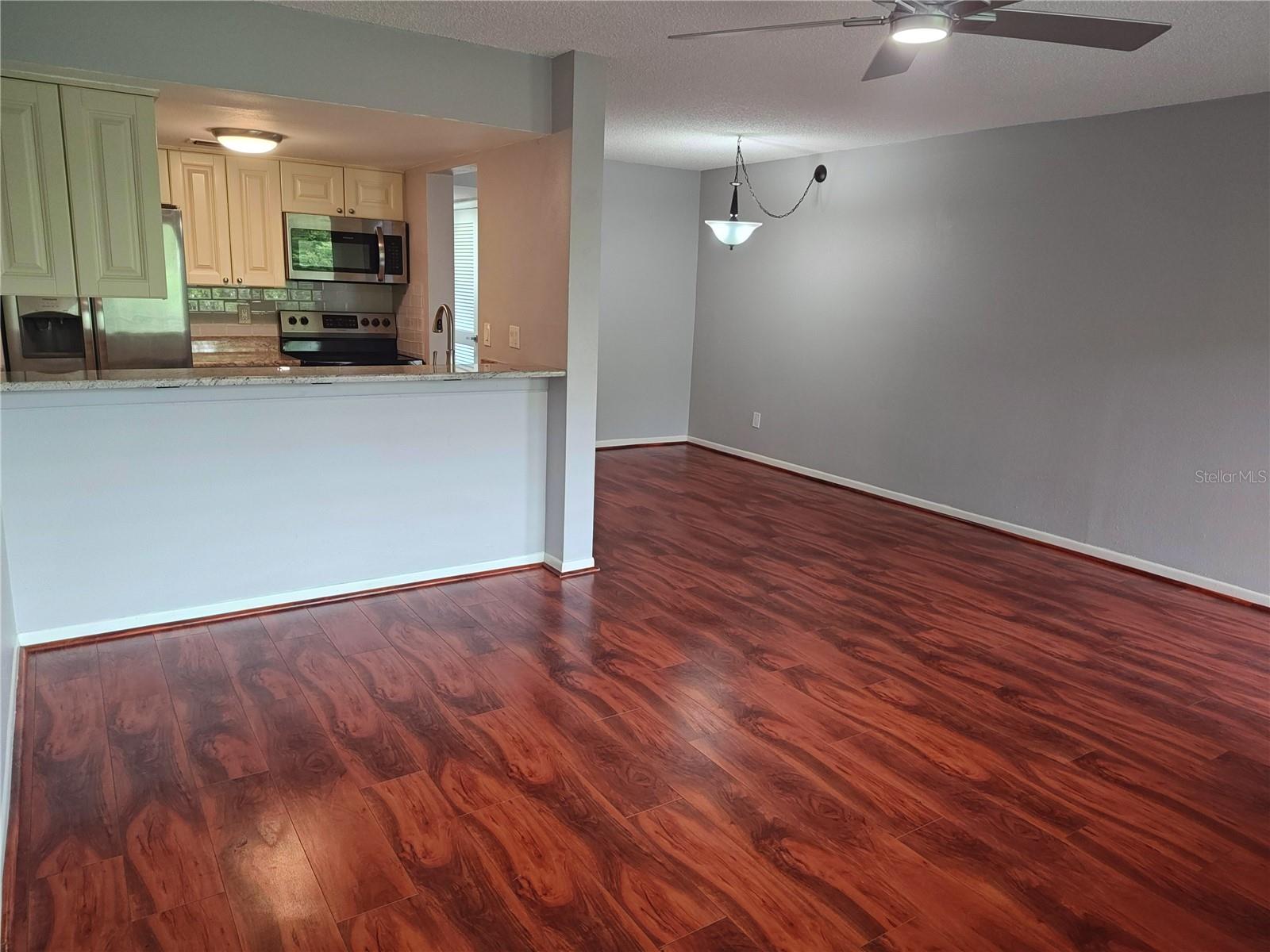 2525 W BAY DR #A44, BELLEAIR BLUFFS, FL, 33770