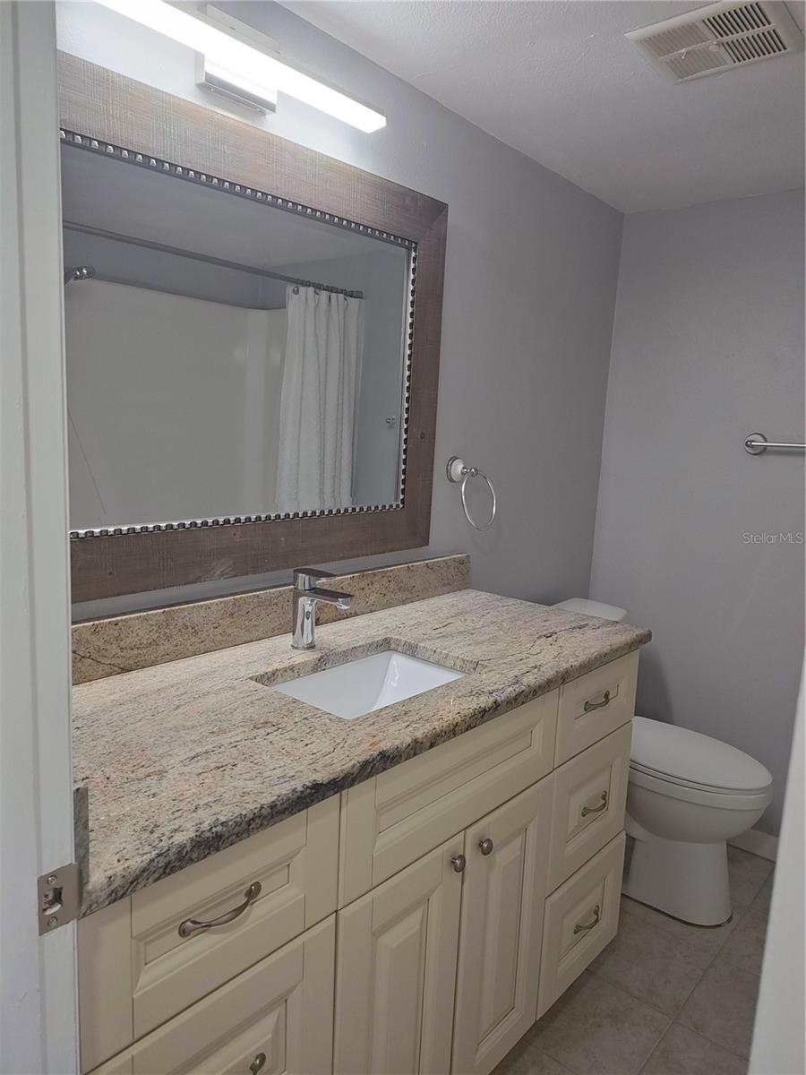 2525 W BAY DR #A44, BELLEAIR BLUFFS, FL, 33770