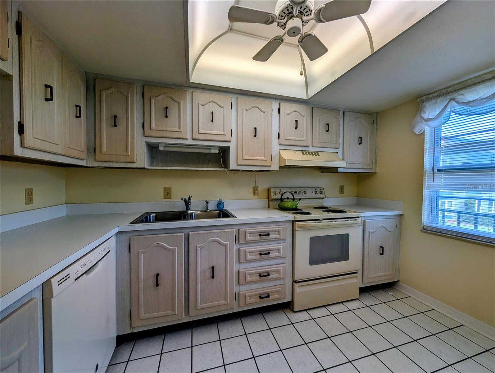 333 LAKE HOWARD DR NW #212A, WINTER HAVEN, FL, 33880