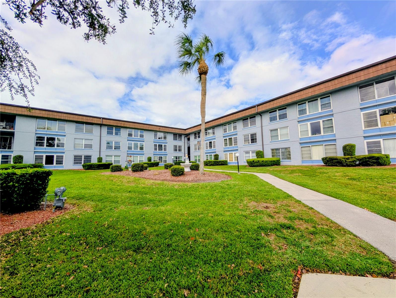 333 LAKE HOWARD DR NW #212A, WINTER HAVEN, FL, 33880