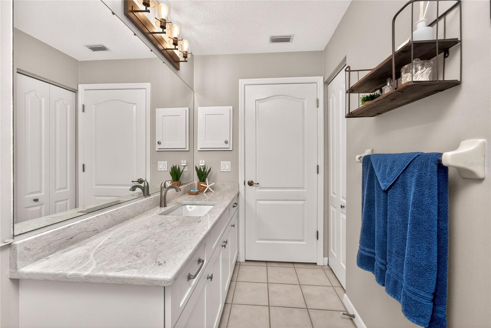 45 BUNKER RD, ROTONDA WEST, FL, 33947