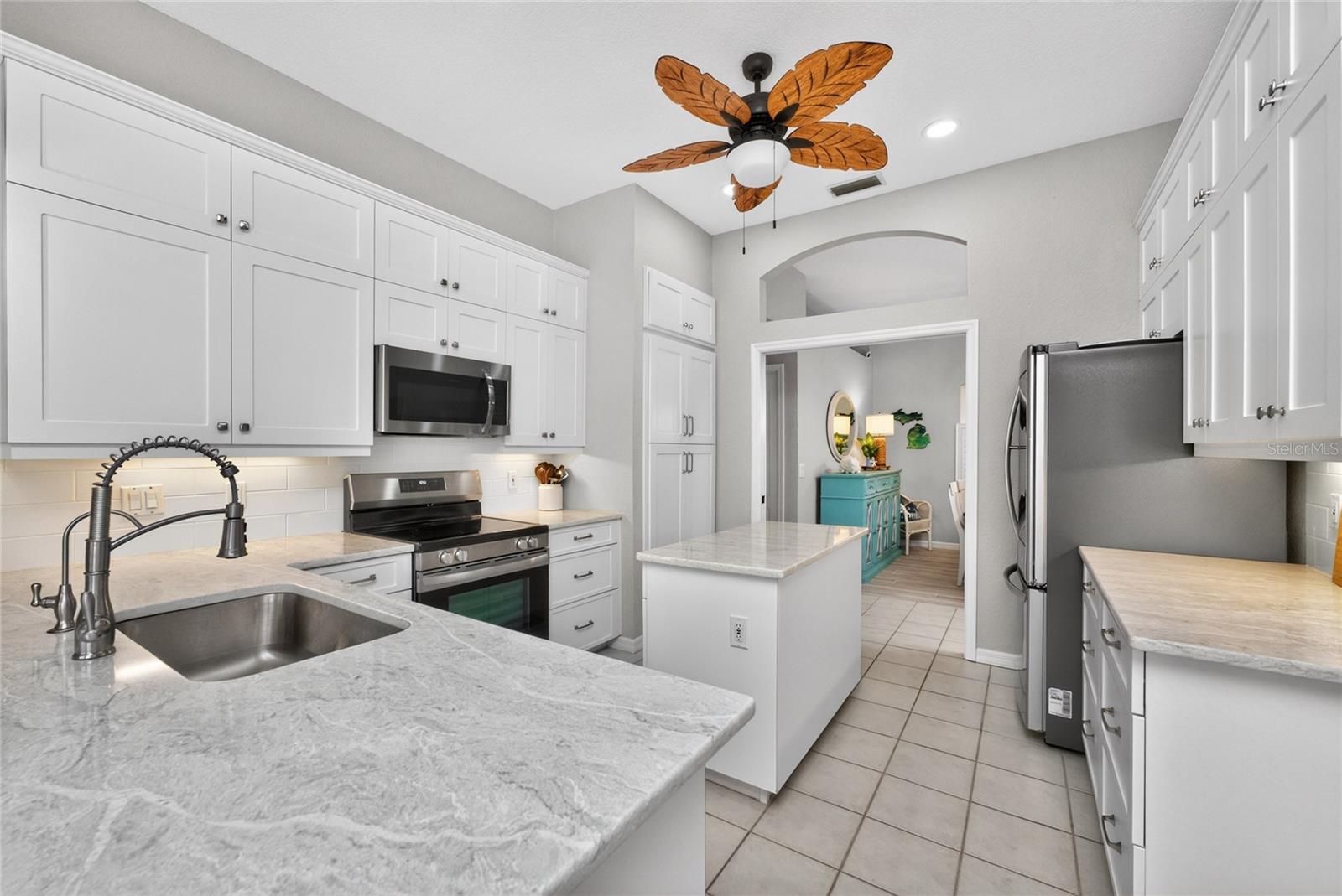 45 BUNKER RD, ROTONDA WEST, FL, 33947