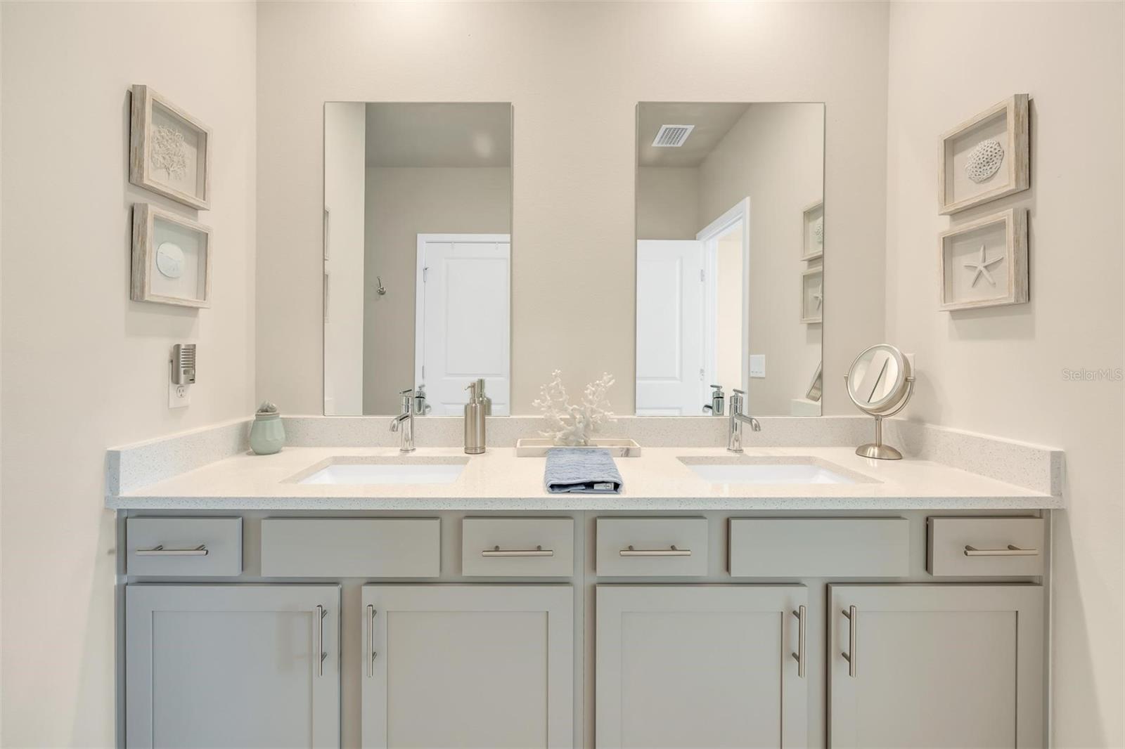 56 WHITE FEATHER LN, PALM COAST, FL, 32164