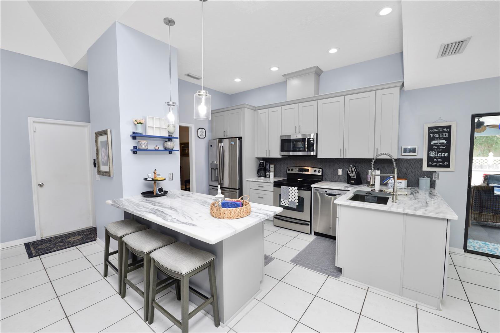 935 BALSAMINA DR, BRANDON, FL, 33510