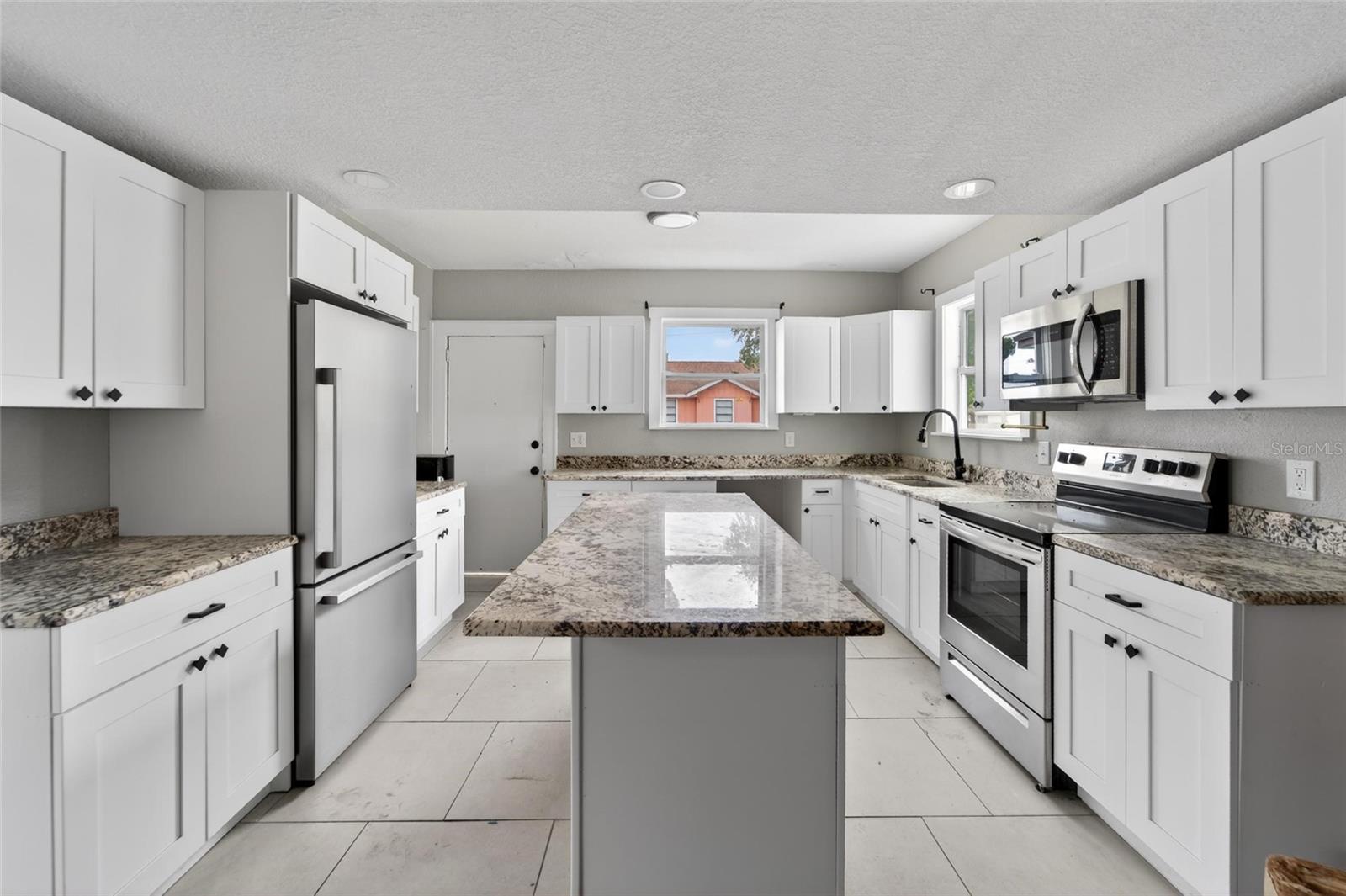 1900 16TH ST S, ST PETERSBURG, FL, 33705