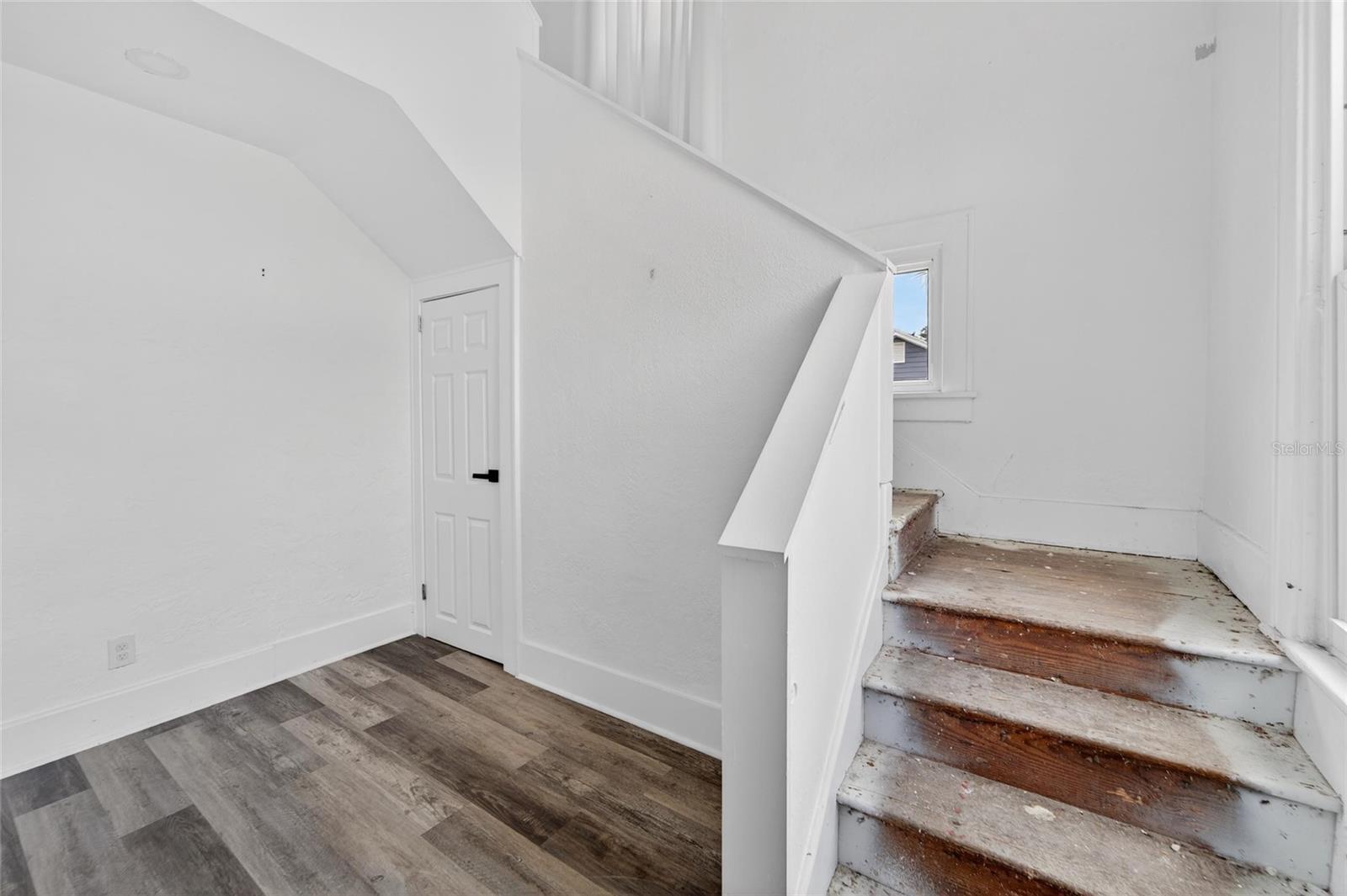 1900 16TH ST S, ST PETERSBURG, FL, 33705