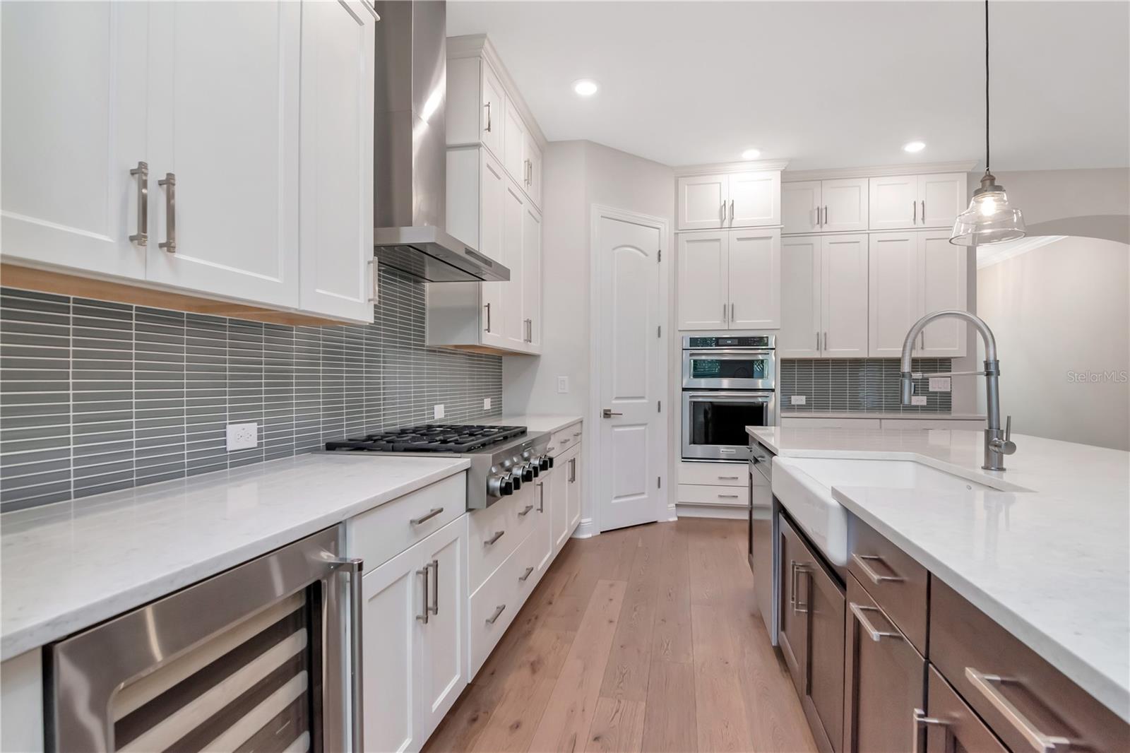 3408 W HAWTHORNE RD, TAMPA, FL, 33611