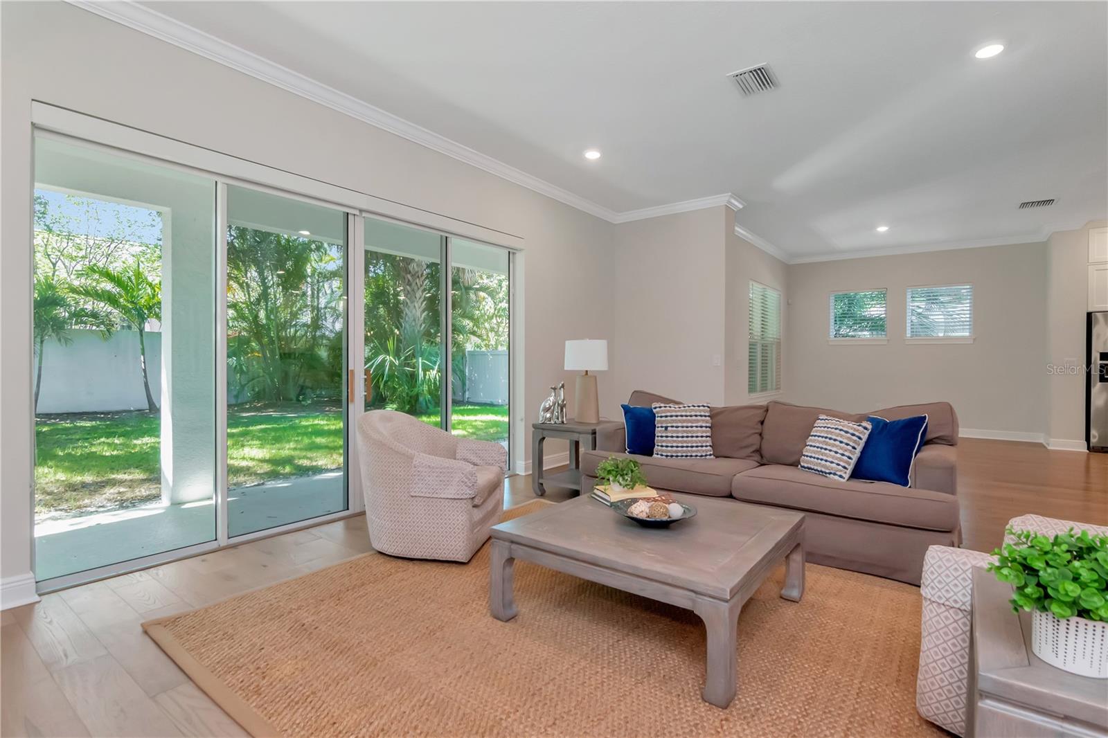 3408 W HAWTHORNE RD, TAMPA, FL, 33611