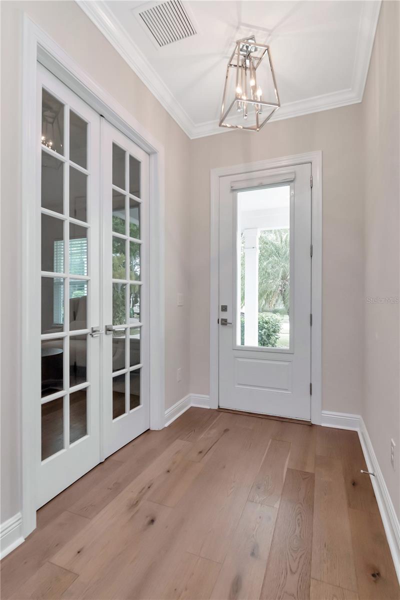 3408 W HAWTHORNE RD, TAMPA, FL, 33611