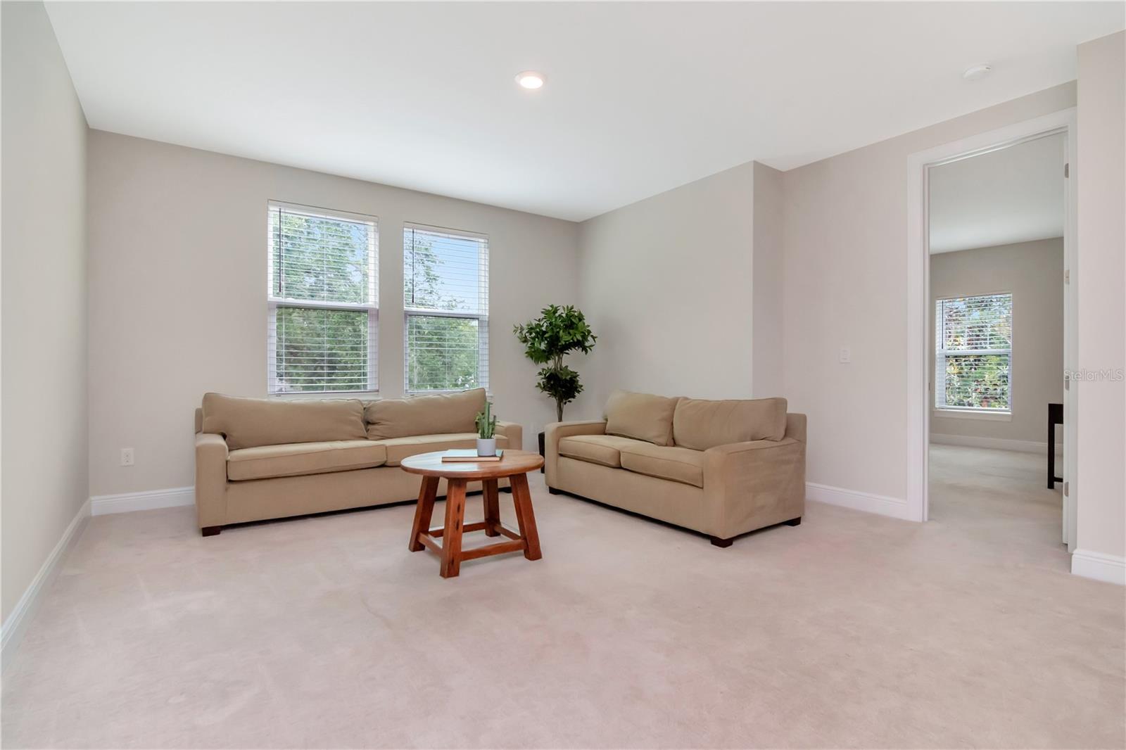 3408 W HAWTHORNE RD, TAMPA, FL, 33611