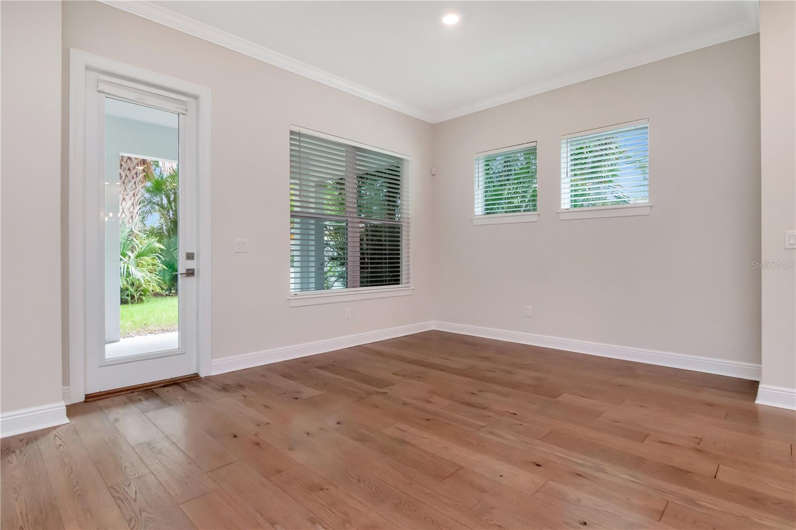 3408 W HAWTHORNE RD, TAMPA, FL, 33611