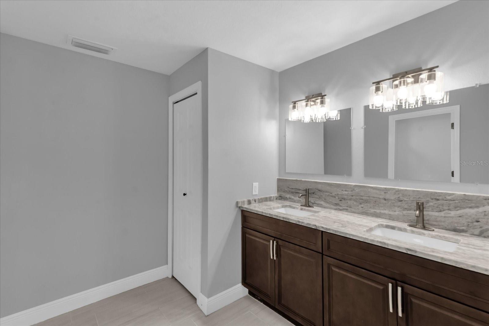 319 AVENUE A NE, WINTER HAVEN, FL, 33881