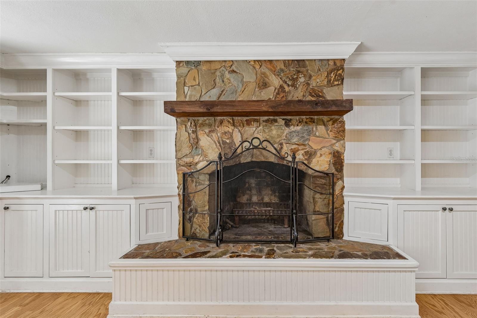 608 KRAZY LN, LUTZ, FL, 33548