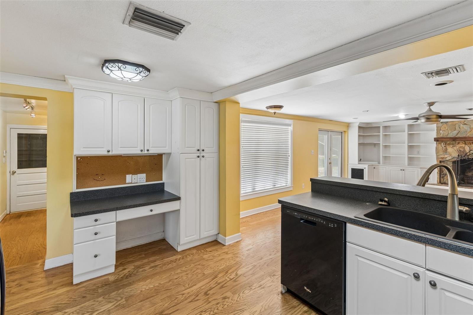 608 KRAZY LN, LUTZ, FL, 33548