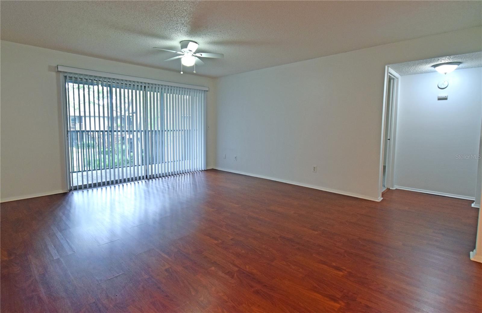 4207 WINDING MOSS TRL #208, TAMPA, FL, 33613