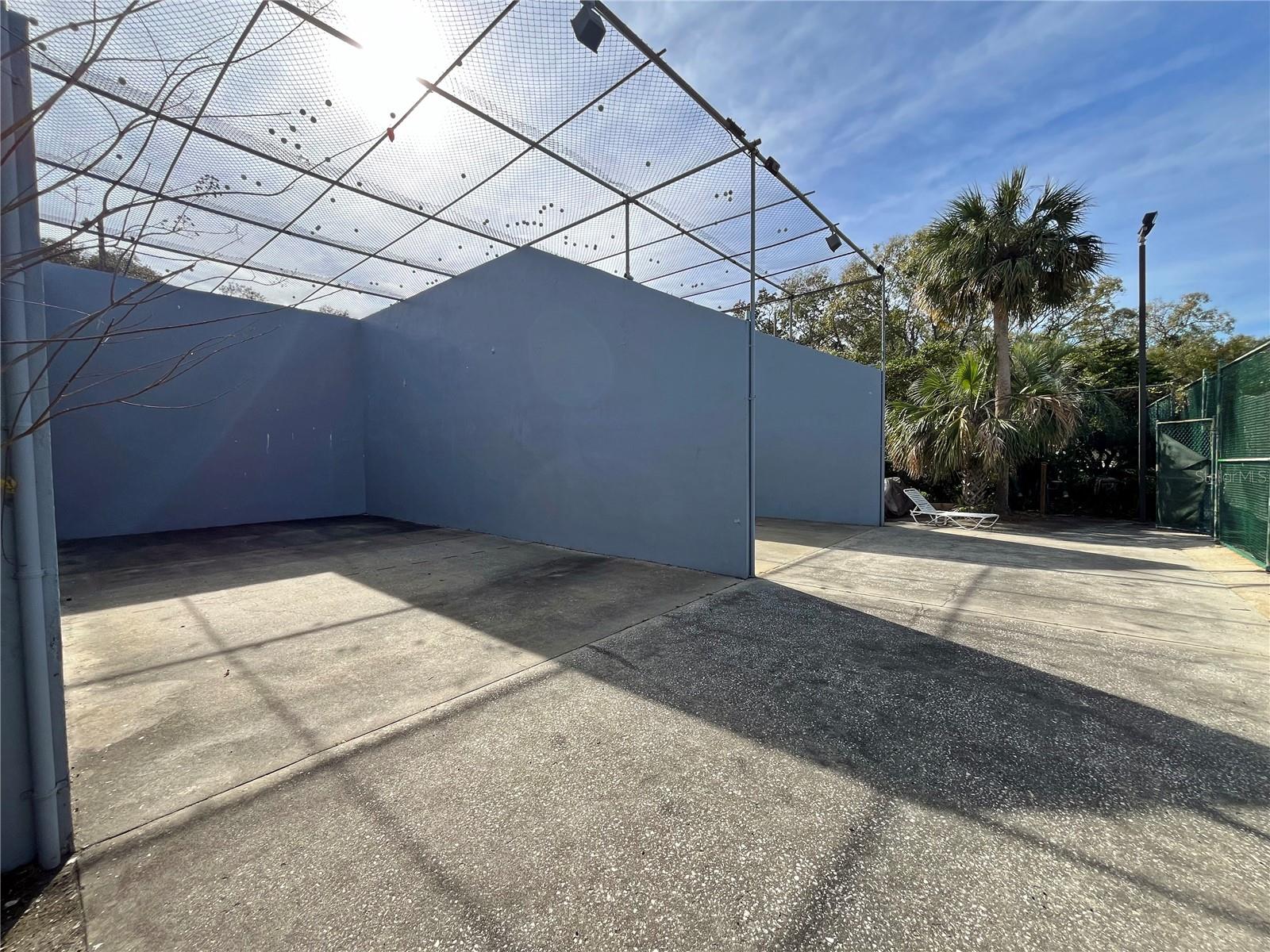 4207 WINDING MOSS TRL #208, TAMPA, FL, 33613