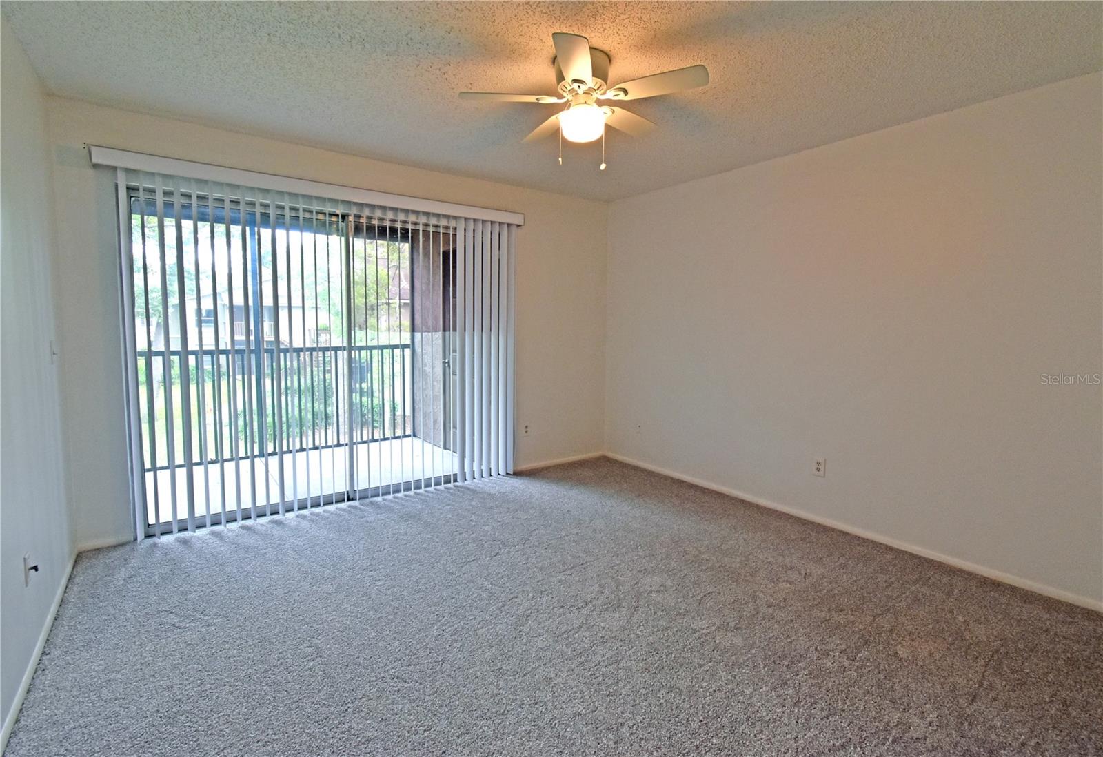 4207 WINDING MOSS TRL #208, TAMPA, FL, 33613