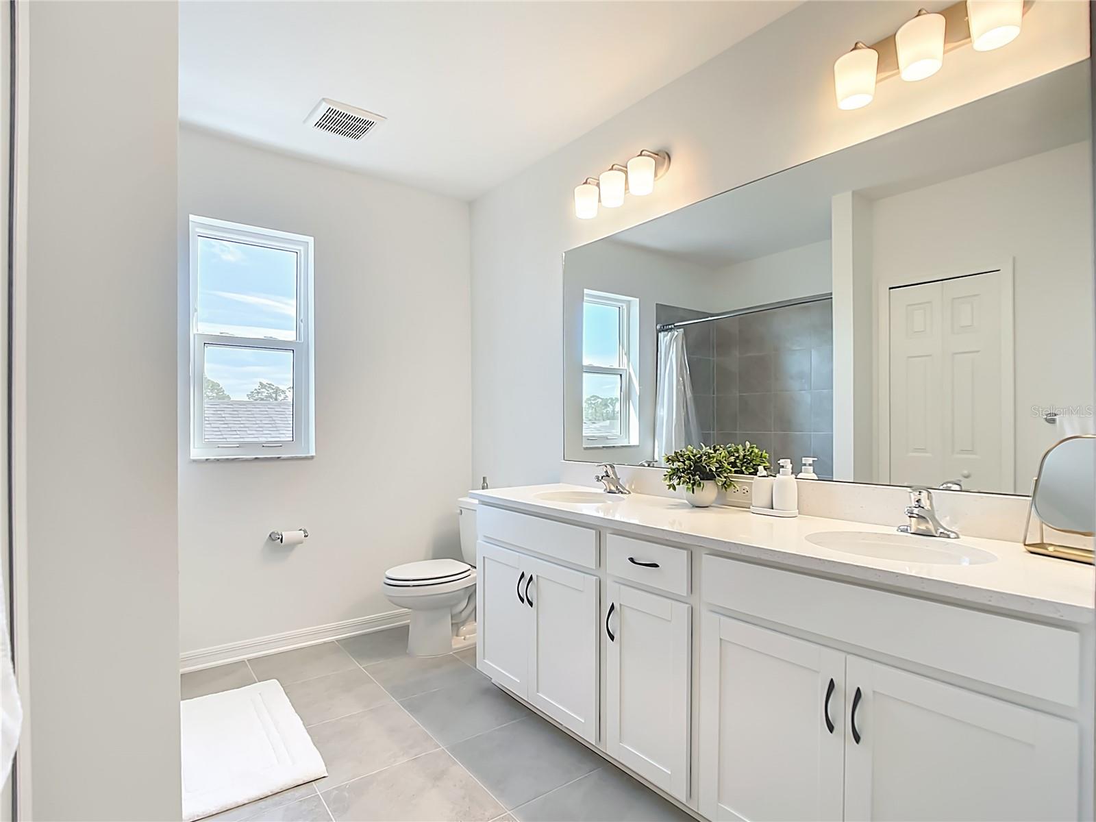 16863 FIESTA DR, PORT CHARLOTTE, FL, 33953