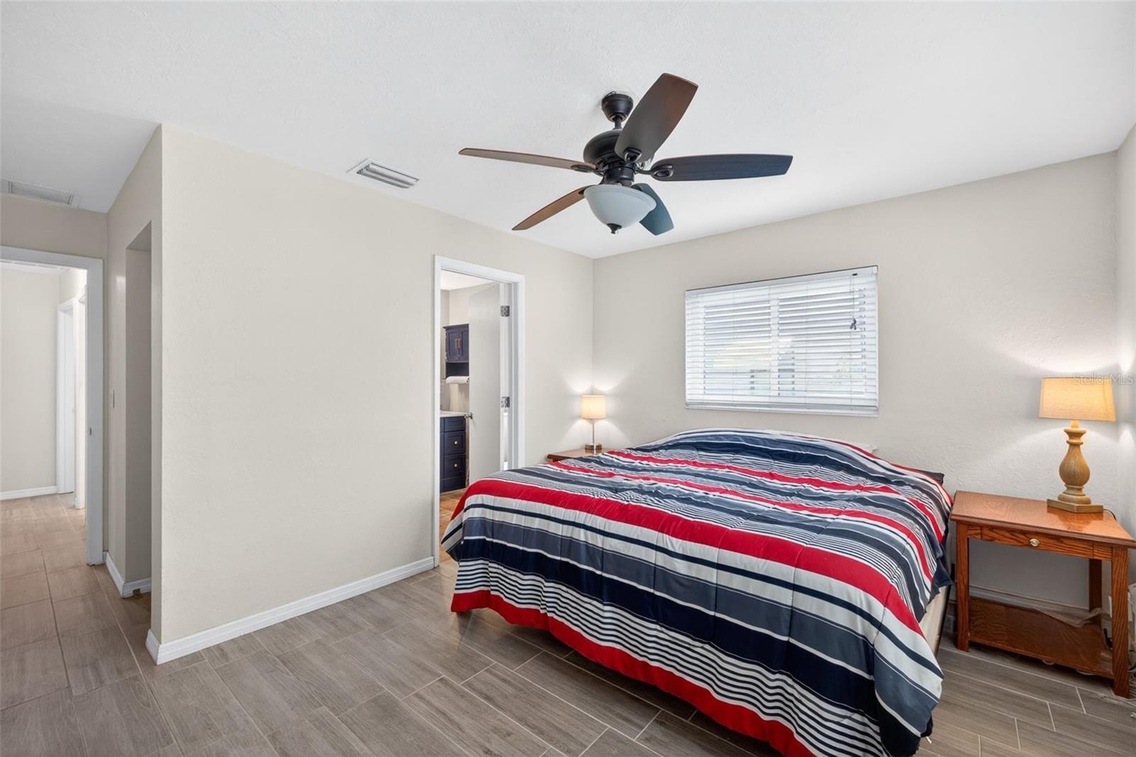 4547 SE 11TH AVE, CAPE CORAL, FL, 33904
