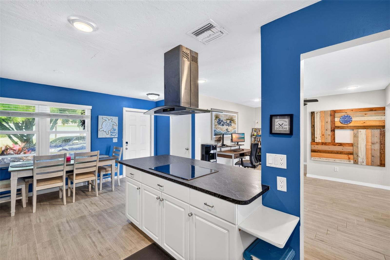 4547 SE 11TH AVE, CAPE CORAL, FL, 33904