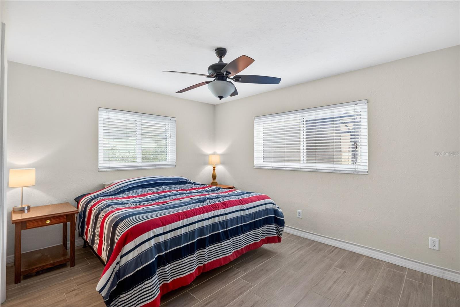 4547 SE 11TH AVE, CAPE CORAL, FL, 33904