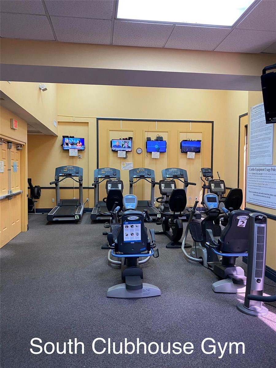 2082 SIFIELD GREENS WAY #3, SUN CITY CENTER, FL, 33573