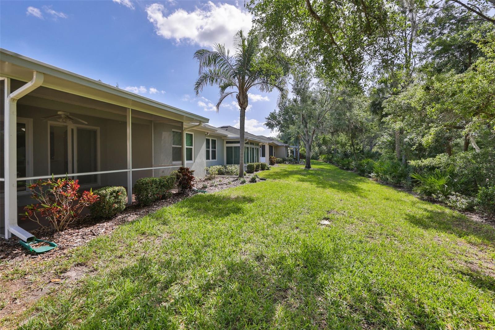 2082 SIFIELD GREENS WAY #3, SUN CITY CENTER, FL, 33573
