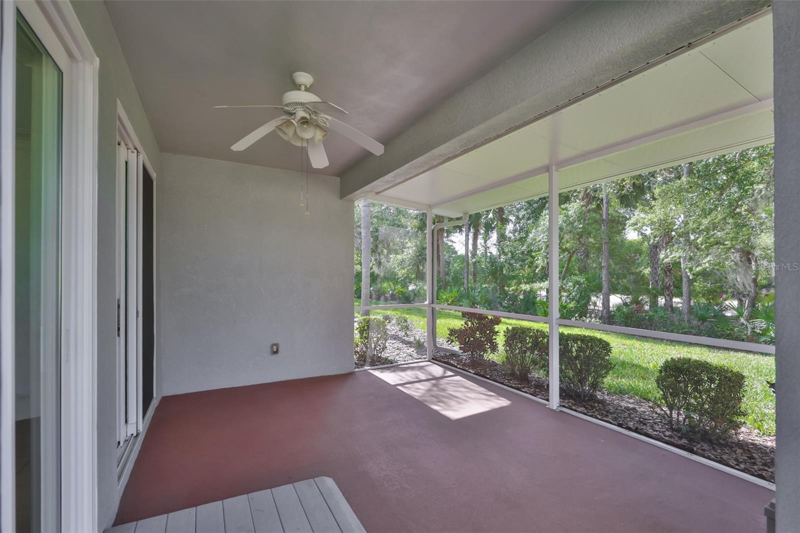 2082 SIFIELD GREENS WAY #3, SUN CITY CENTER, FL, 33573