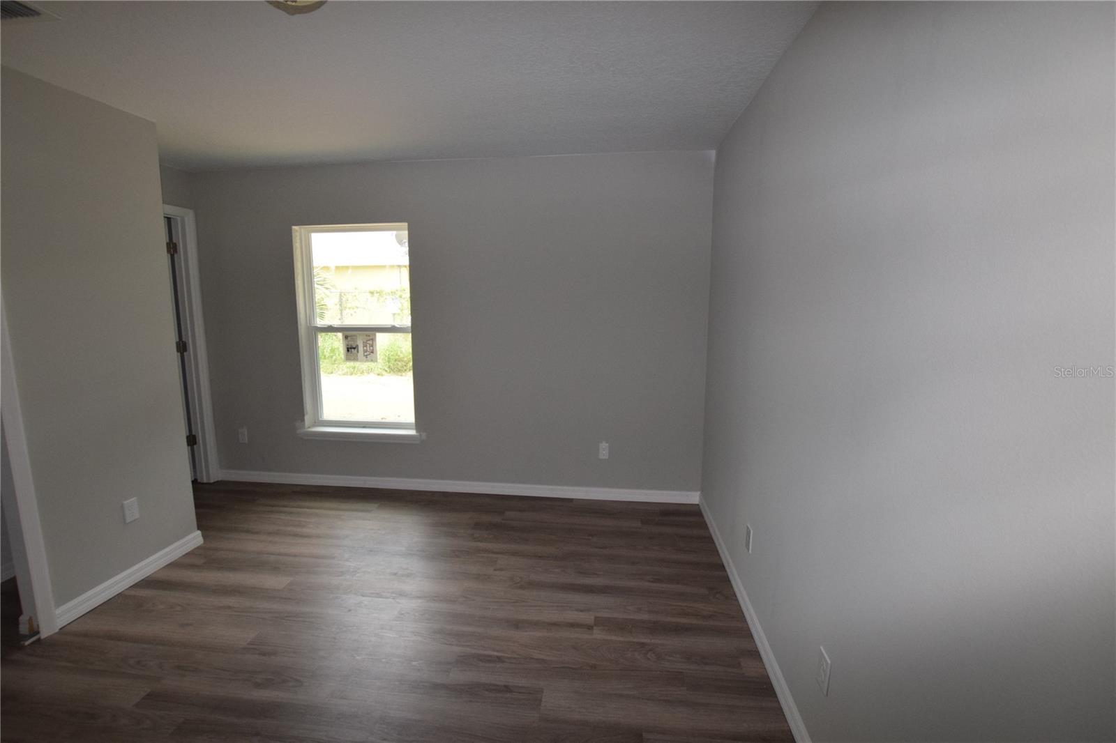 925 E MCDONALD AVE, EUSTIS, FL, 32726