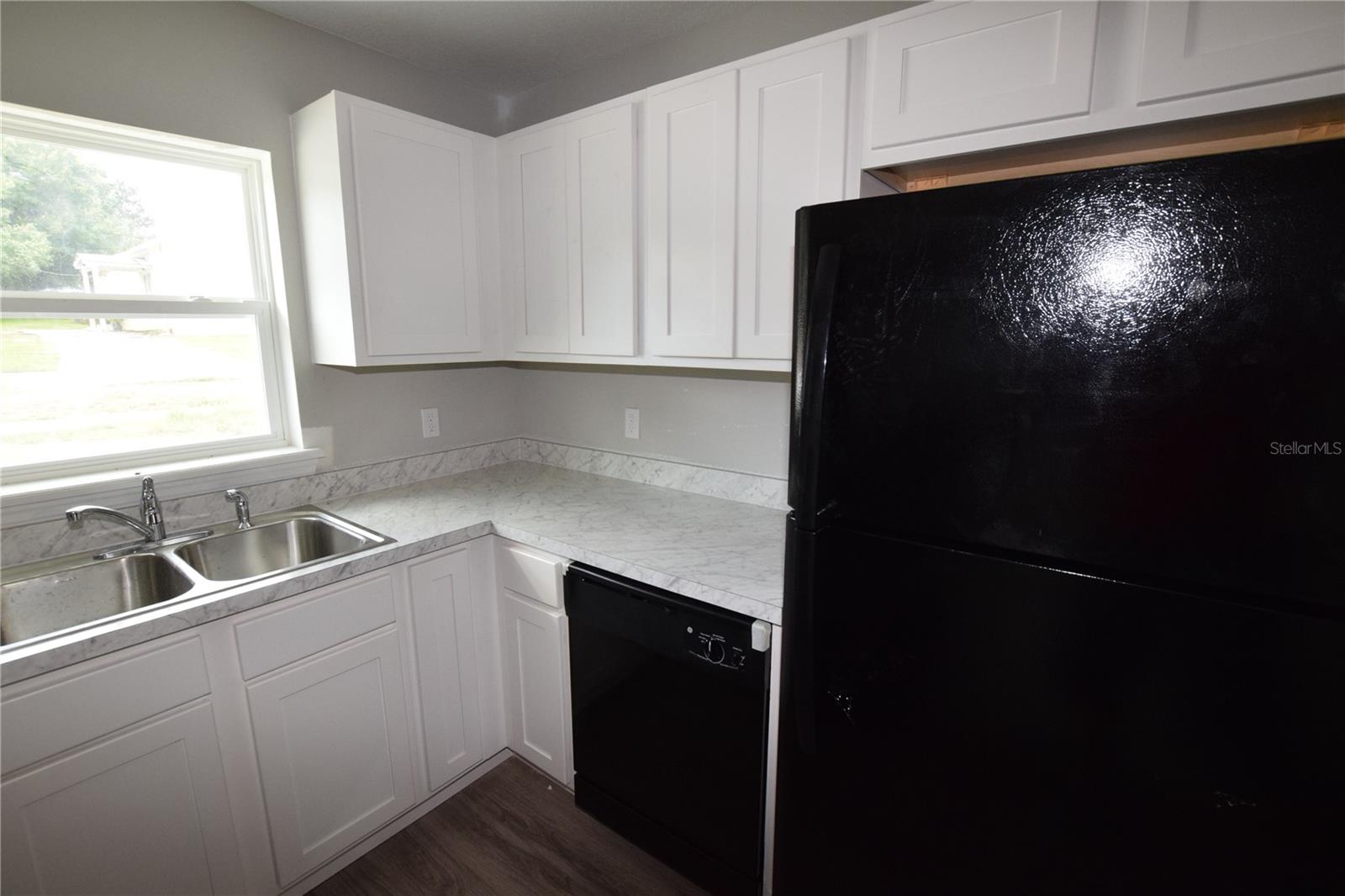 925 E MCDONALD AVE, EUSTIS, FL, 32726