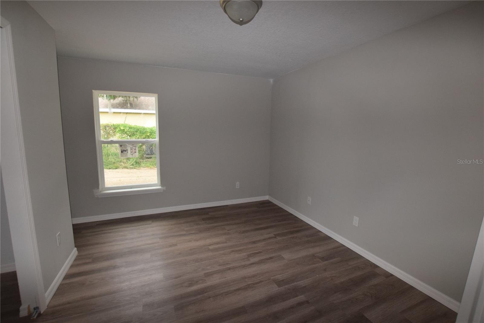 925 E MCDONALD AVE, EUSTIS, FL, 32726