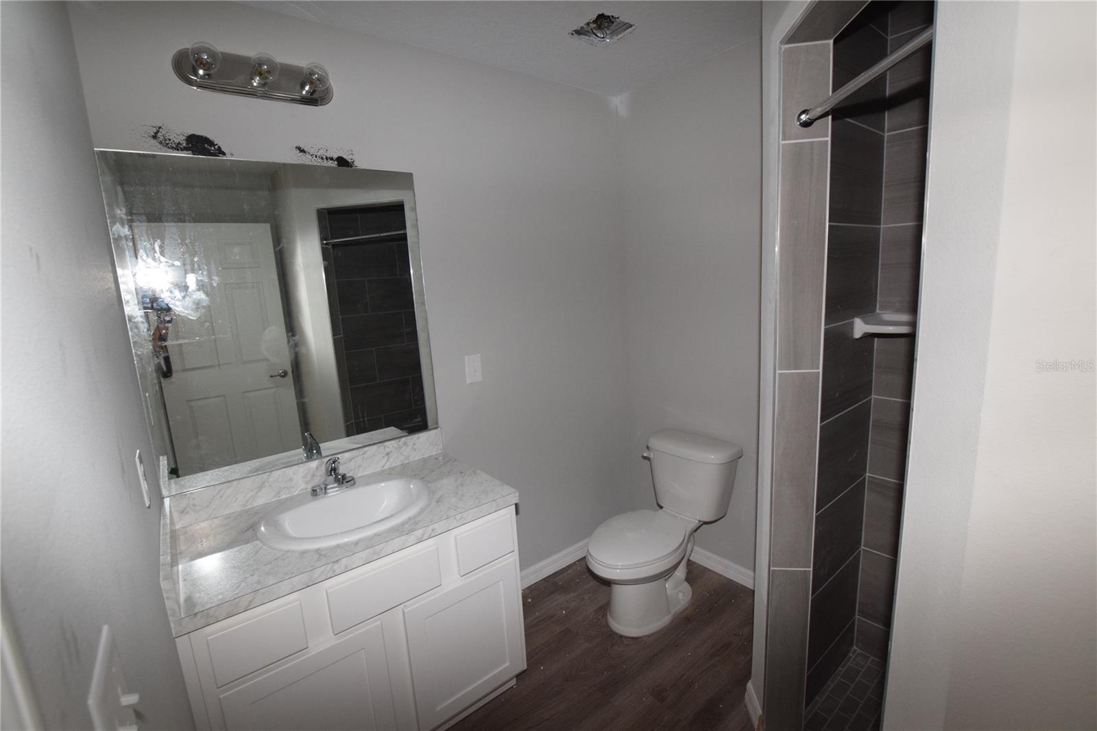 925 E MCDONALD AVE, EUSTIS, FL, 32726