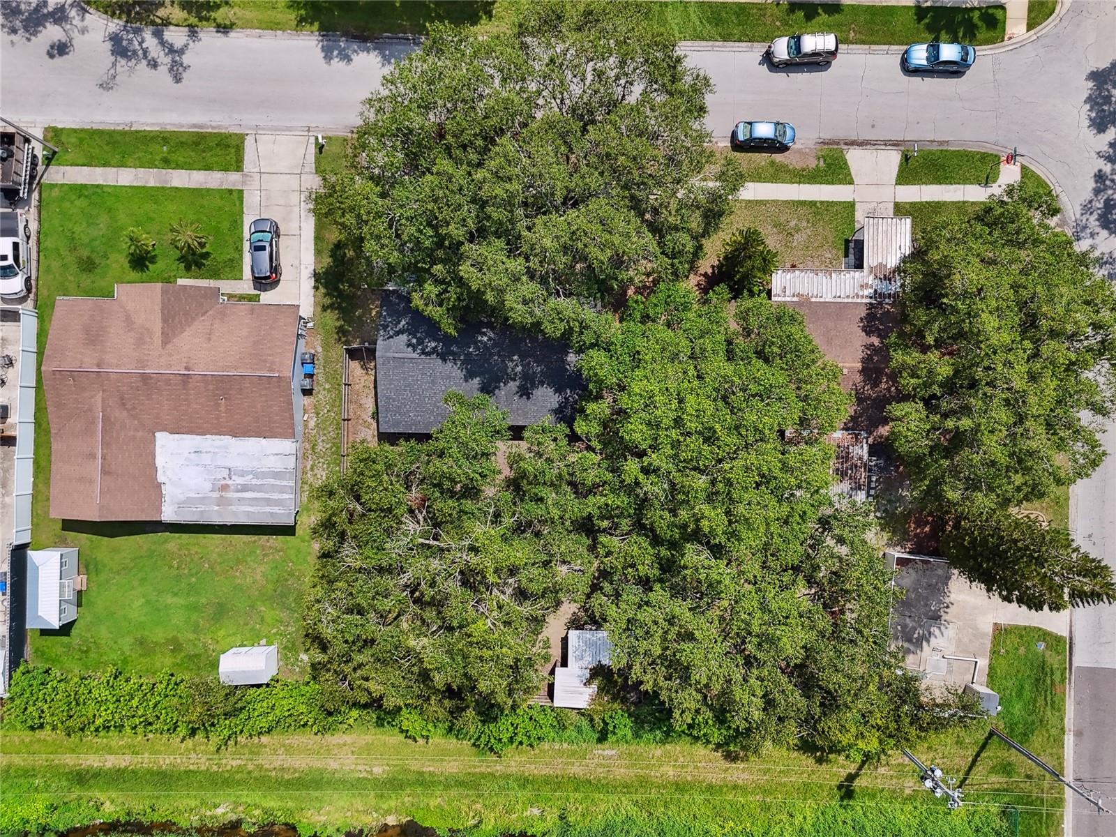 3679 SUGARCREEK DR, TAMPA, FL, 33619