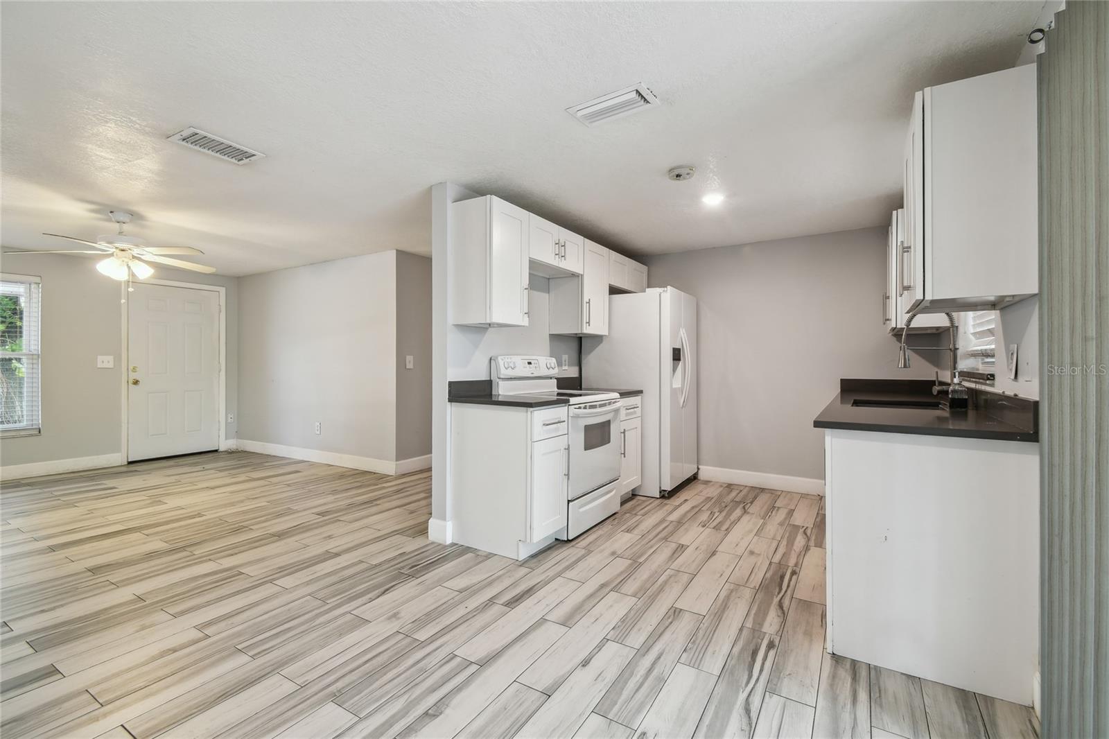 3679 SUGARCREEK DR, TAMPA, FL, 33619