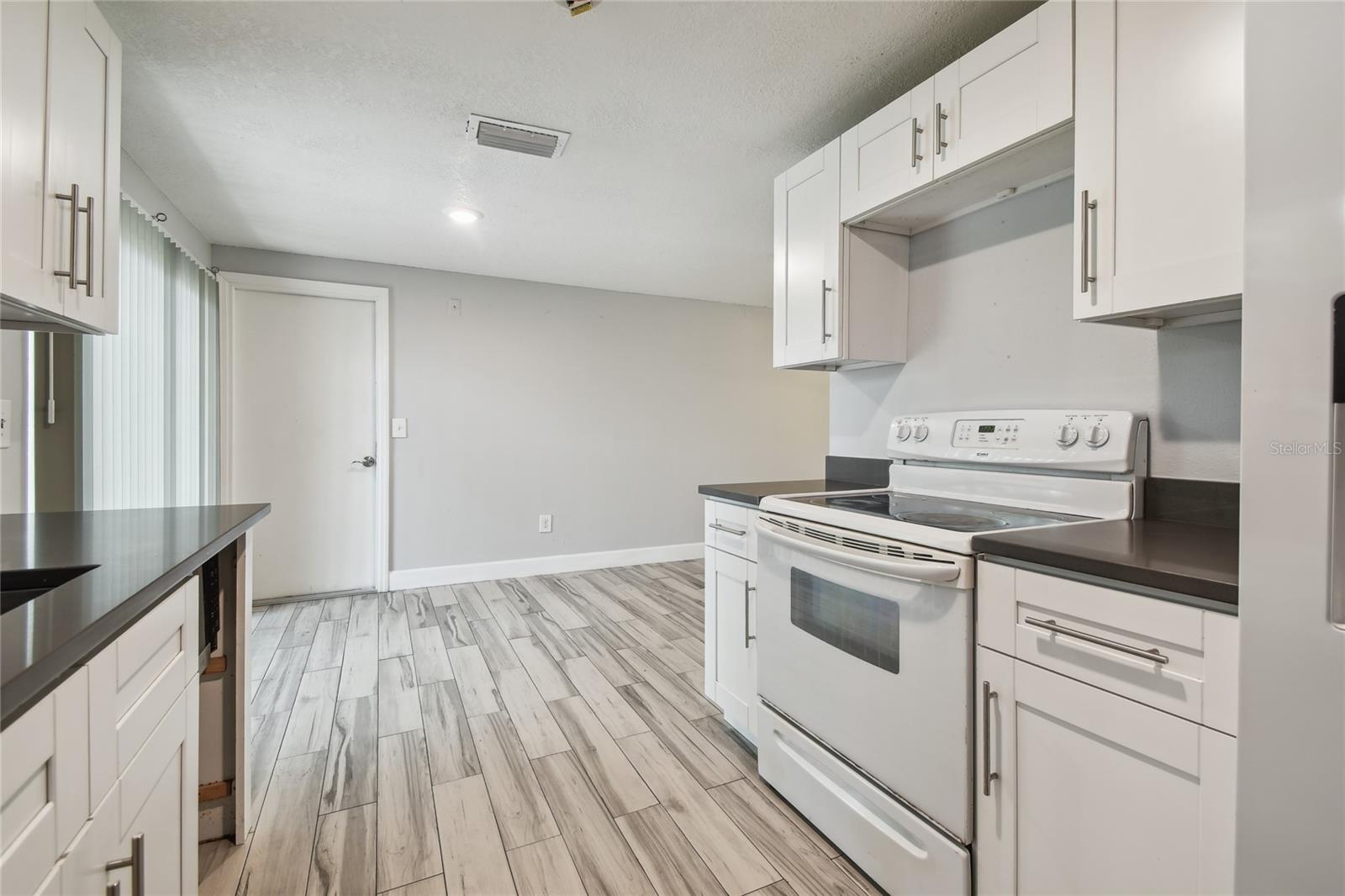 3679 SUGARCREEK DR, TAMPA, FL, 33619