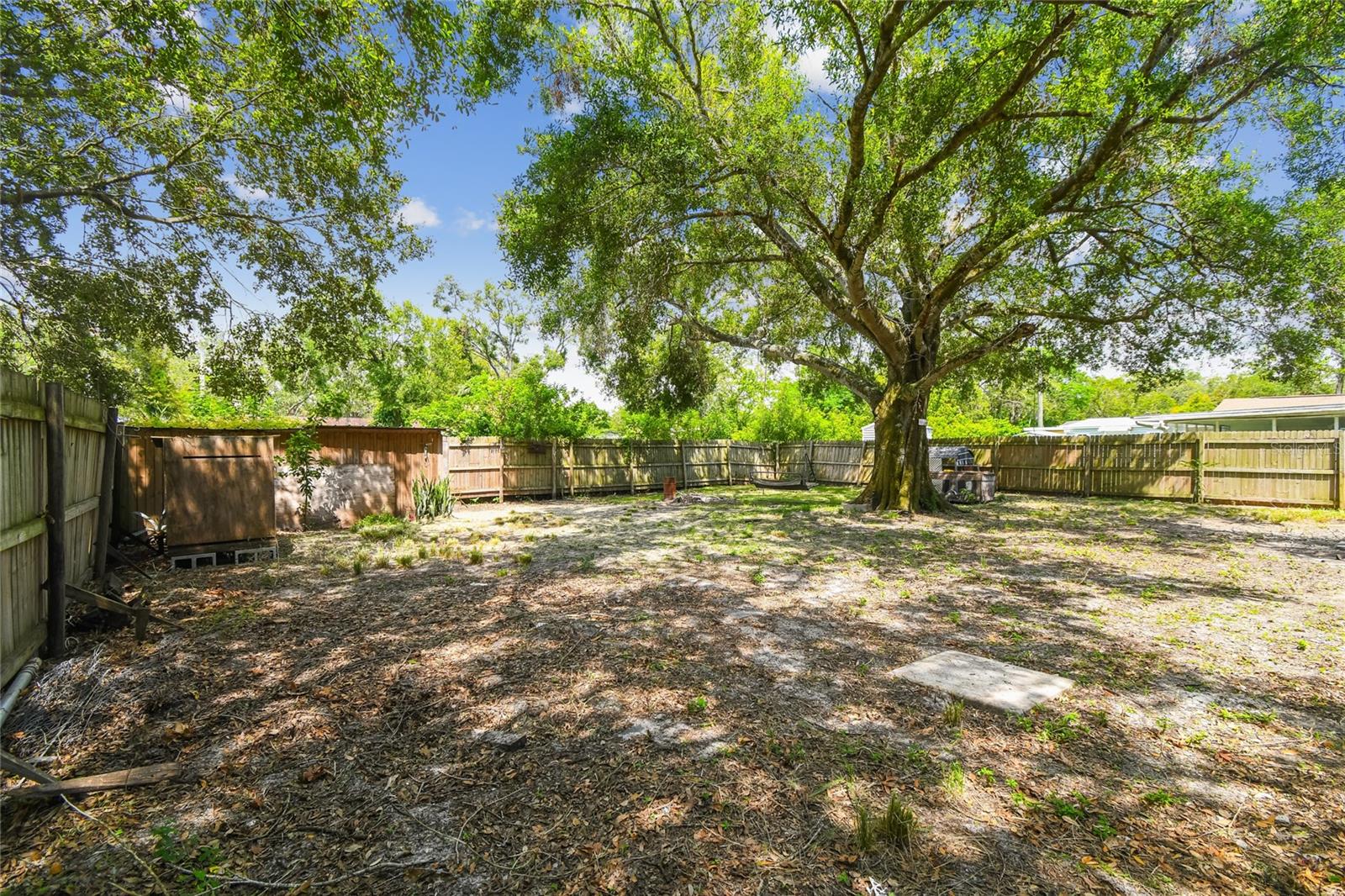 3679 SUGARCREEK DR, TAMPA, FL, 33619