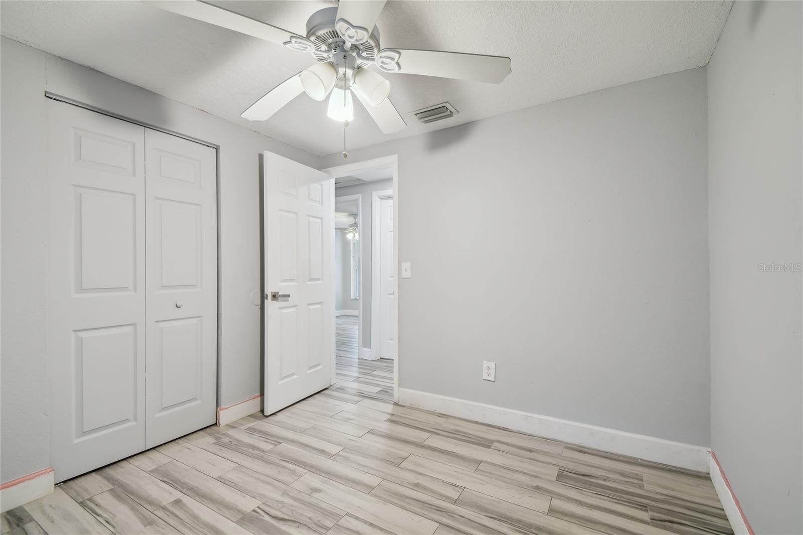 3679 SUGARCREEK DR, TAMPA, FL, 33619