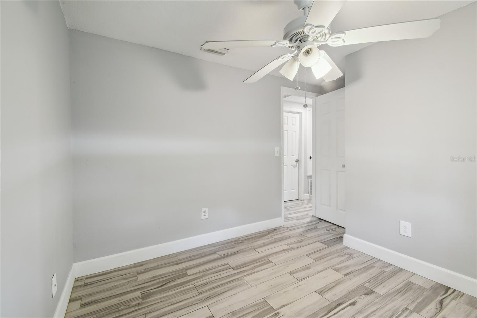 3679 SUGARCREEK DR, TAMPA, FL, 33619