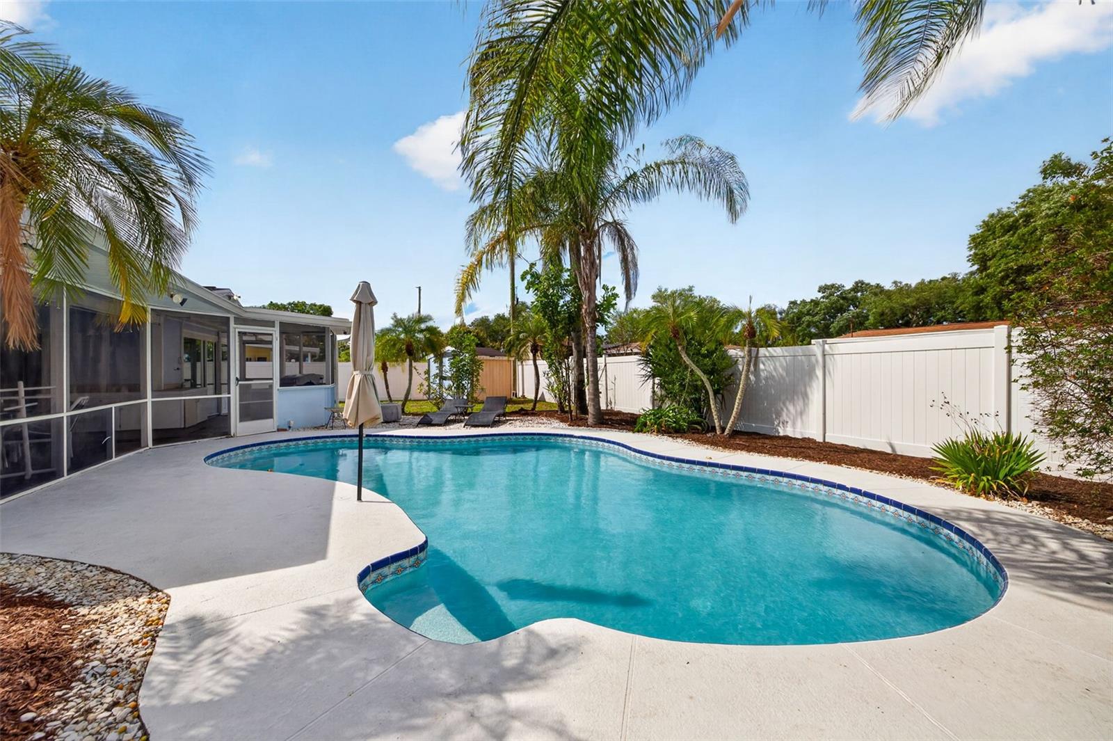 8220 QUAIL RD, SEMINOLE, FL, 33777