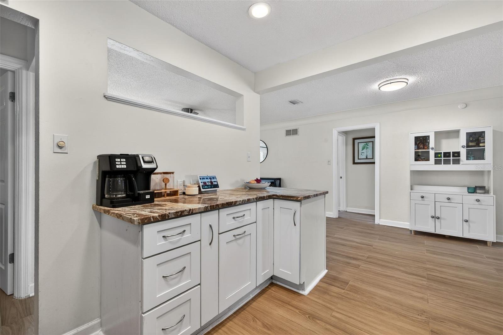 8220 QUAIL RD, SEMINOLE, FL, 33777