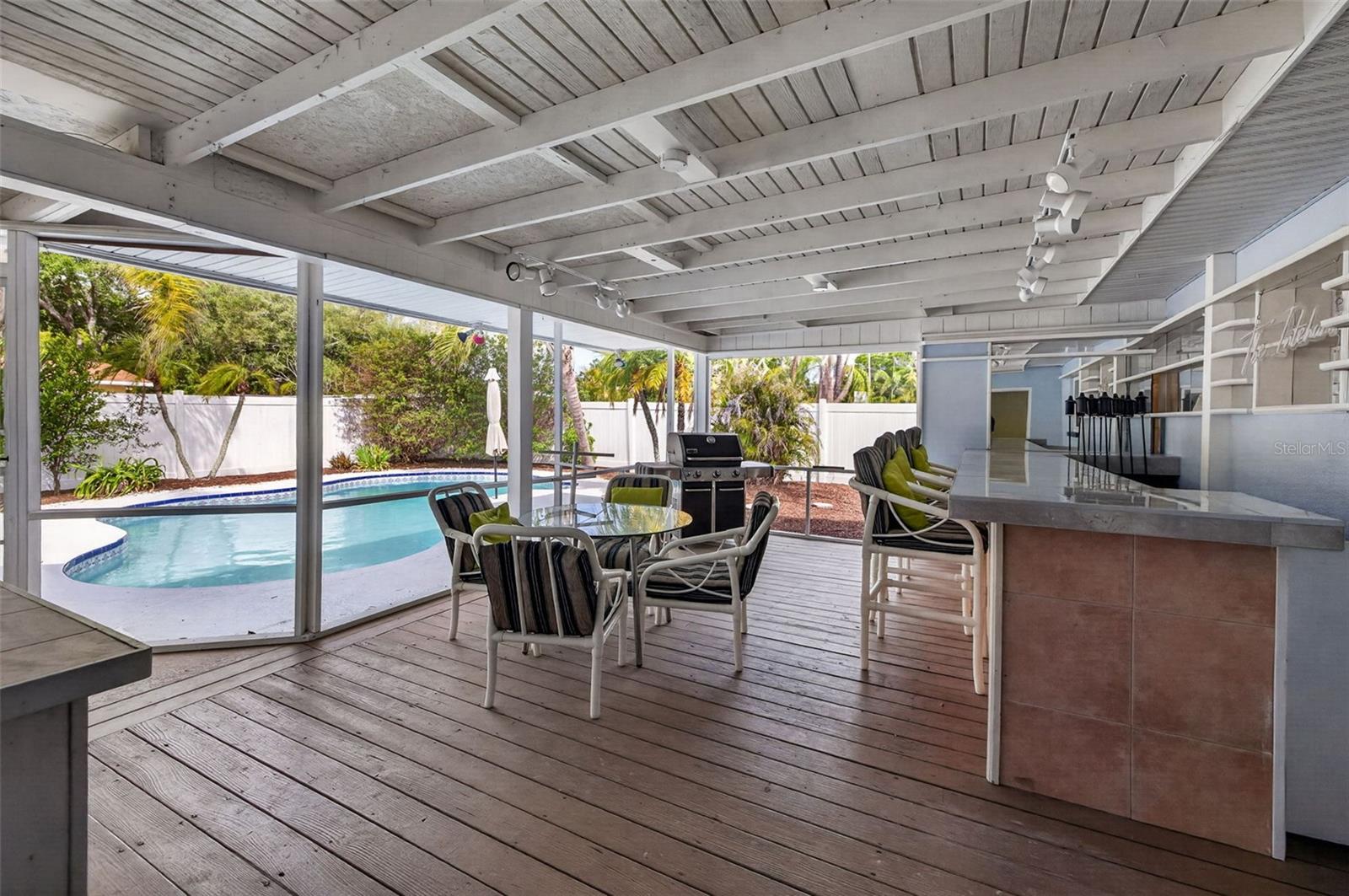 8220 QUAIL RD, SEMINOLE, FL, 33777