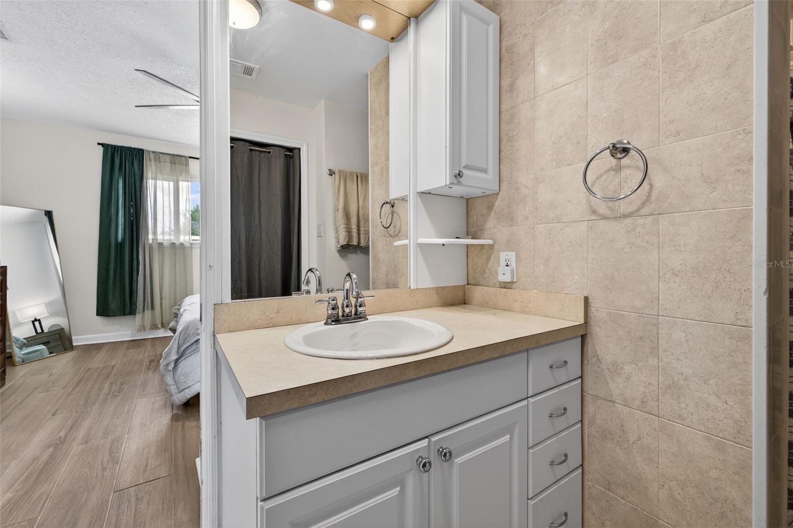 8220 QUAIL RD, SEMINOLE, FL, 33777