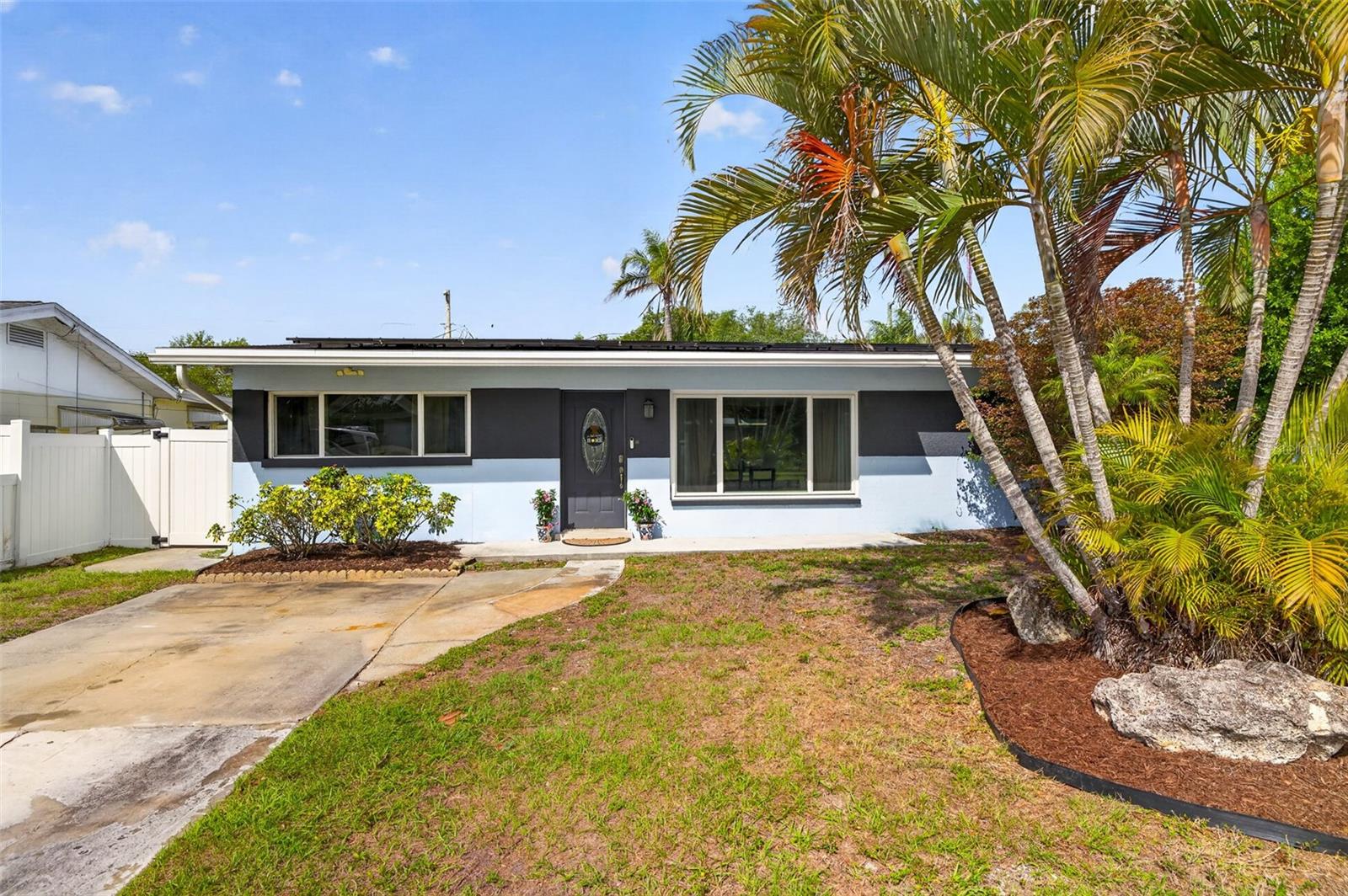 8220 QUAIL RD, SEMINOLE, FL, 33777
